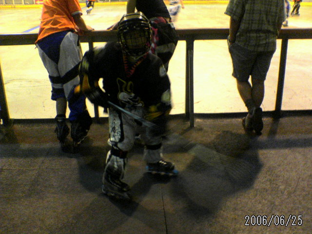 ���̉摜�̒��쌠��
Hiroshima Inline Hockey League(HIHL)�ɂ���܂��B�摜�f�[�^�̖��f�]�p�͌ł����f��\���グ�܂��B
