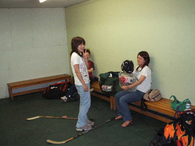 ���̉摜�̒��쌠��
Hiroshima Inline Hockey League(HIHL)�ɂ���܂��B�摜�f�[�^�̖��f�]�p�͌ł����f��\���グ�܂��B