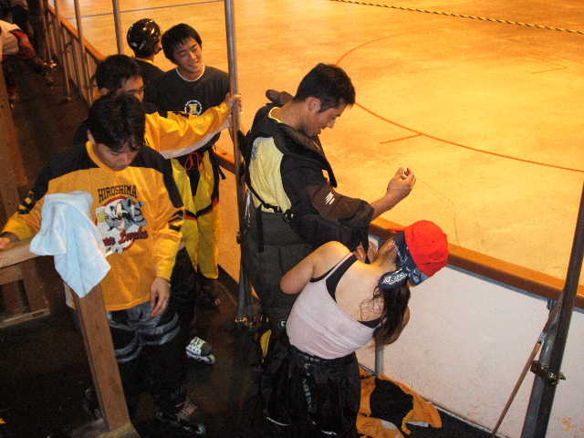 ���̉摜�̒��쌠��
Hiroshima Inline Hockey League(HIHL)�ɂ���܂��B�摜�f�[�^�̖��f�]�p�͌ł����f��\���グ�܂��B