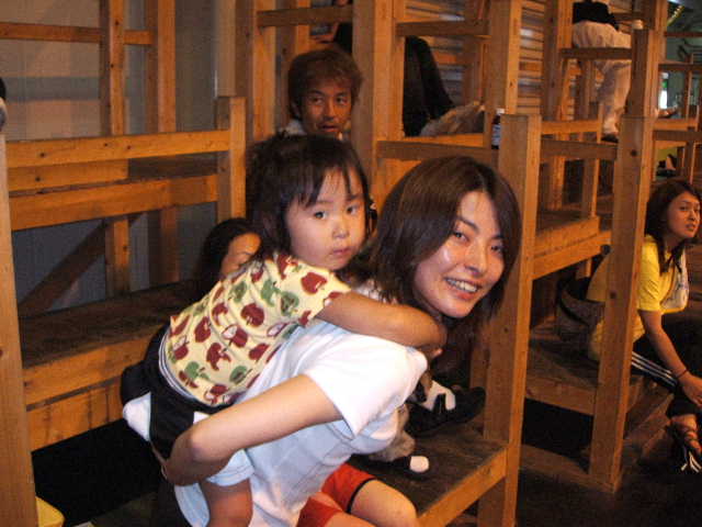 ���̉摜�̒��쌠��
Hiroshima Inline Hockey League(HIHL)�ɂ���܂��B�摜�f�[�^�̖��f�]�p�͌ł����f��\���グ�܂��B