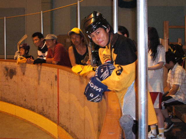 ���̉摜�̒��쌠��
Hiroshima Inline Hockey League(HIHL)�ɂ���܂��B�摜�f�[�^�̖��f�]�p�͌ł����f��\���グ�܂��B