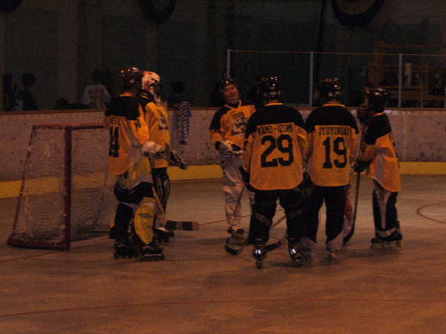 ���̉摜�̒��쌠��
Hiroshima Inline Hockey League(HIHL)�ɂ���܂��B�摜�f�[�^�̖��f�]�p�͌ł����f��\���グ�܂��B