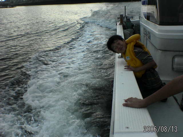 ���̉摜�̒��쌠��
Hiroshima Inline Hockey League(HIHL)�ɂ���܂��B�摜�f�[�^�̖��f�]�p�͌ł����f��\���グ�܂��B