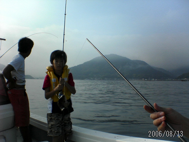 ���̉摜�̒��쌠��
Hiroshima Inline Hockey League(HIHL)�ɂ���܂��B�摜�f�[�^�̖��f�]�p�͌ł����f��\���グ�܂��B