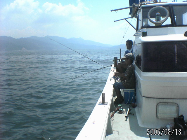 ���̉摜�̒��쌠��
Hiroshima Inline Hockey League(HIHL)�ɂ���܂��B�摜�f�[�^�̖��f�]�p�͌ł����f��\���グ�܂��B