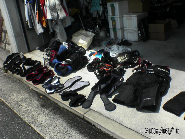 ���̉摜�̒��쌠��
Hiroshima Inline Hockey League(HIHL)�ɂ���܂��B�摜�f�[�^�̖��f�]�p�͌ł����f��\���グ�܂��B