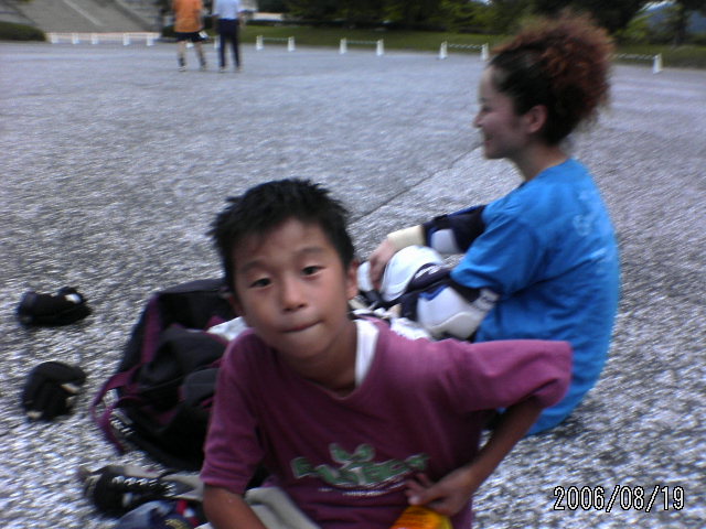 ���̉摜�̒��쌠��
Hiroshima Inline Hockey League(HIHL)�ɂ���܂��B�摜�f�[�^�̖��f�]�p�͌ł����f��\���グ�܂��B