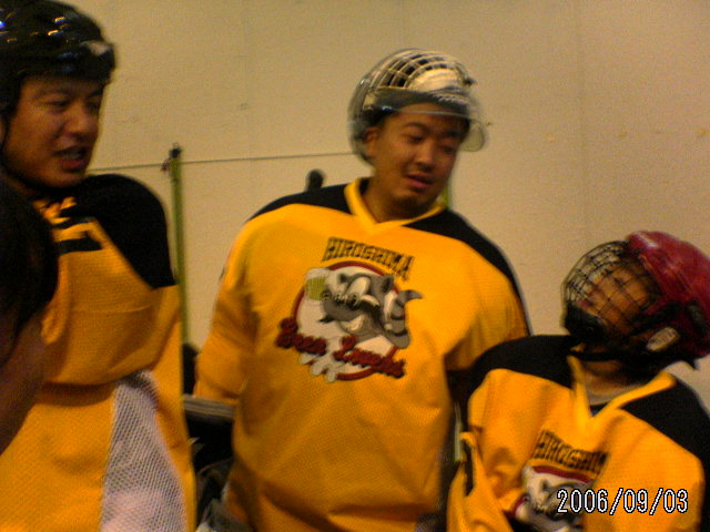 ���̉摜�̒��쌠��
Hiroshima Inline Hockey League(HIHL)�ɂ���܂��B�摜�f�[�^�̖��f�]�p�͌ł����f��\���グ�܂��B