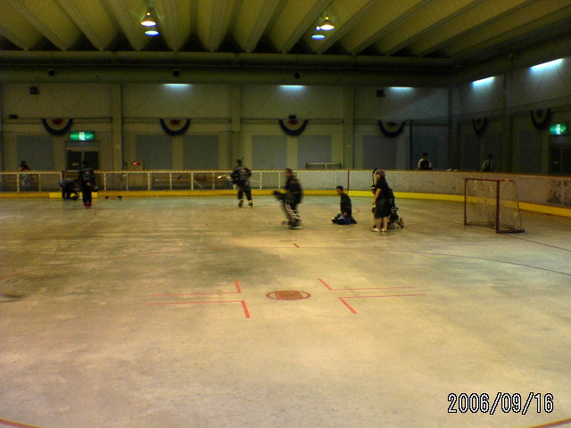 ���̉摜�̒��쌠��
Hiroshima Inline Hockey League(HIHL)�ɂ���܂��B�摜�f�[�^�̖��f�]�p�͌ł����f��\���グ�܂��B
