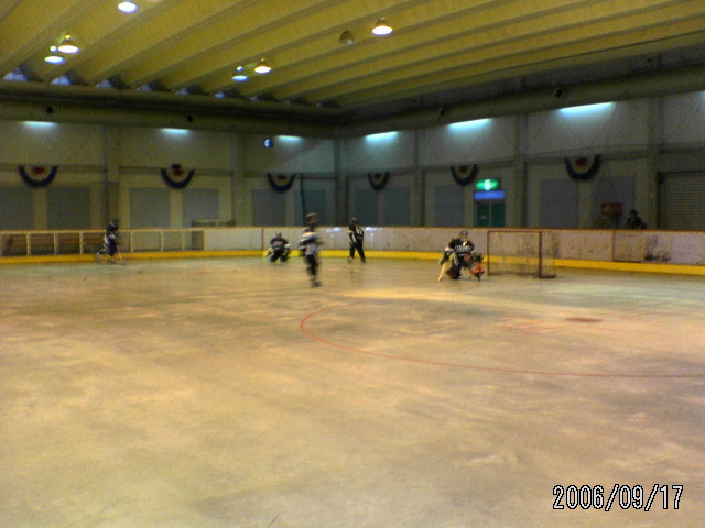 ���̉摜�̒��쌠��
Hiroshima Inline Hockey League(HIHL)�ɂ���܂��B�摜�f�[�^�̖��f�]�p�͌ł����f��\���グ�܂��B