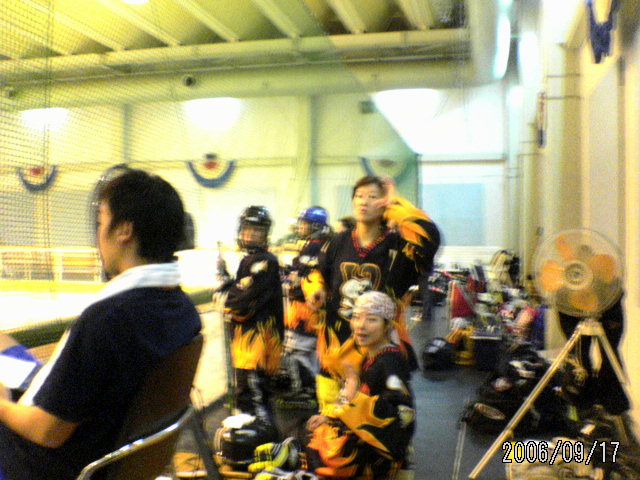 ���̉摜�̒��쌠��
Hiroshima Inline Hockey League(HIHL)�ɂ���܂��B�摜�f�[�^�̖��f�]�p�͌ł����f��\���グ�܂��B