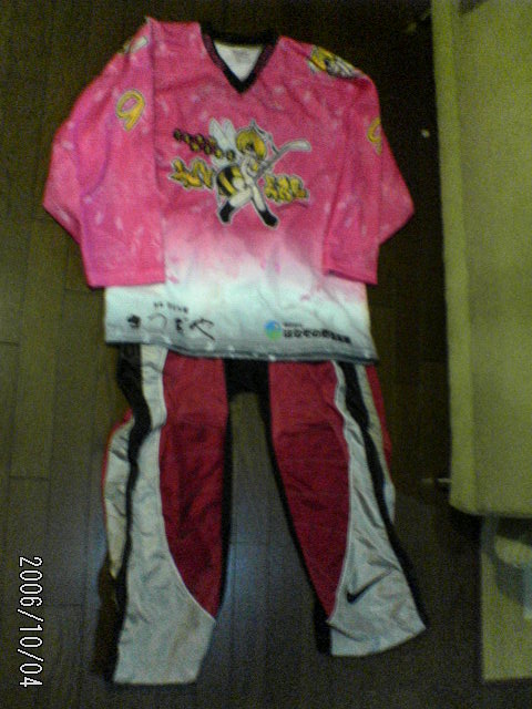 ���̉摜�̒��쌠��
Hiroshima Inline Hockey League(HIHL)�ɂ���܂��B�摜�f�[�^�̖��f�]�p�͌ł����f��\���グ�܂��B