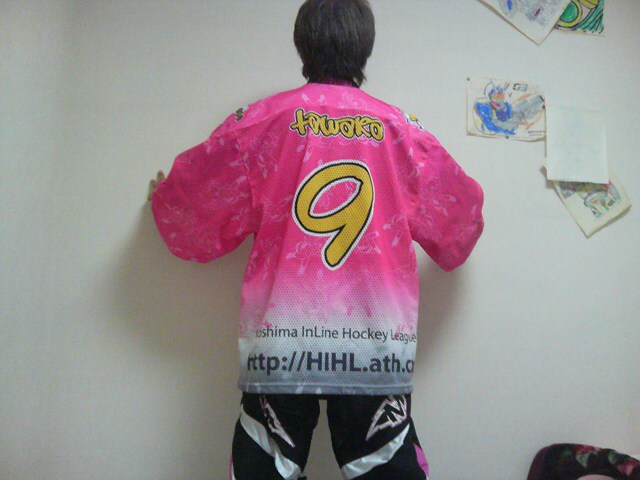 ���̉摜�̒��쌠��
Hiroshima Inline Hockey League(HIHL)�ɂ���܂��B�摜�f�[�^�̖��f�]�p�͌ł����f��\���グ�܂��B