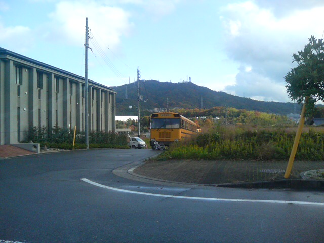 ���̉摜�̒��쌠��
Hiroshima Inline Hockey League(HIHL)�ɂ���܂��B�摜�f�[�^�̖��f�]�p�͌ł����f��\���グ�܂��B