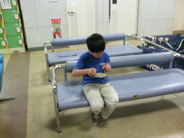 ���̉摜�̒��쌠��
Hiroshima Inline Hockey League(HIHL)�ɂ���܂��B�摜�f�[�^�̖��f�]�p�͌ł����f��\���グ�܂��B