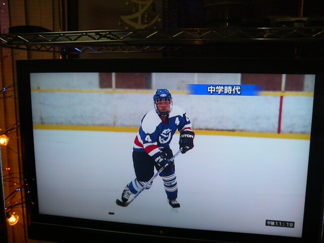 ���̉摜�̒��쌠��
Hiroshima Inline Hockey League(HIHL)�ɂ���܂��B�摜�f�[�^�̖��f�]�p�͌ł����f��\���グ�܂��B