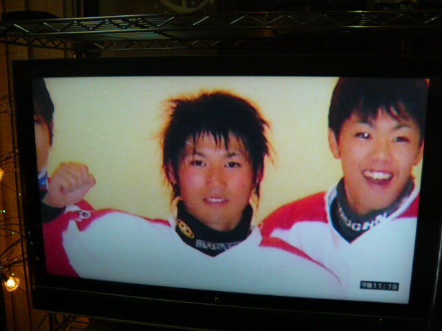 ���̉摜�̒��쌠��
Hiroshima Inline Hockey League(HIHL)�ɂ���܂��B�摜�f�[�^�̖��f�]�p�͌ł����f��\���グ�܂��B