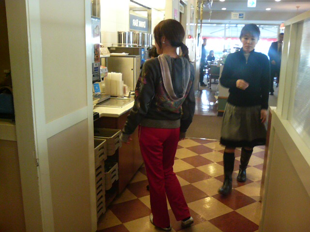 ���̉摜�̒��쌠��
Hiroshima Inline Hockey League(HIHL)�ɂ���܂��B�摜�f�[�^�̖��f�]�p�͌ł����f��\���グ�܂��B