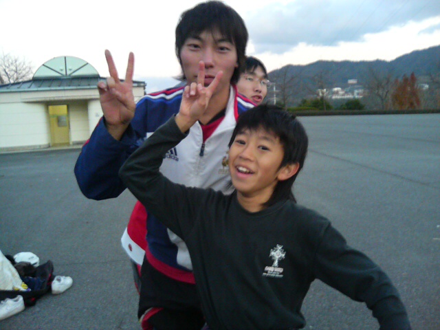 ���̉摜�̒��쌠��
Hiroshima Inline Hockey League(HIHL)�ɂ���܂��B�摜�f�[�^�̖��f�]�p�͌ł����f��\���グ�܂��B