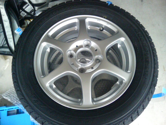 ���̉摜�̒��쌠��
Hiroshima Inline Hockey League(HIHL)�ɂ���܂��B�摜�f�[�^�̖��f�]�p�͌ł����f��\���グ�܂��B