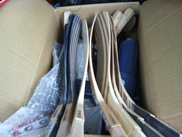 ���̉摜�̒��쌠��
Hiroshima Inline Hockey League(HIHL)�ɂ���܂��B�摜�f�[�^�̖��f�]�p�͌ł����f��\���グ�܂��B