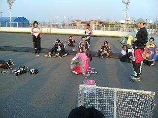 ���̉摜�̒��쌠��
Hiroshima Inline Hockey League(HIHL)�ɂ���܂��B�摜�f�[�^�̖��f�]�p�͌ł����f��\���グ�܂��B