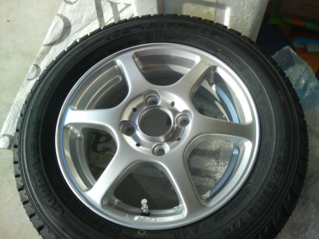 ���̉摜�̒��쌠��
Hiroshima Inline Hockey League(HIHL)�ɂ���܂��B�摜�f�[�^�̖��f�]�p�͌ł����f��\���グ�܂��B