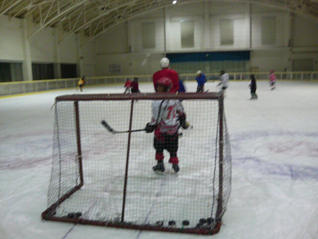 ���̉摜�̒��쌠��
Hiroshima Inline Hockey League(HIHL)�ɂ���܂��B�摜�f�[�^�̖��f�]�p�͌ł����f��\���グ�܂��B