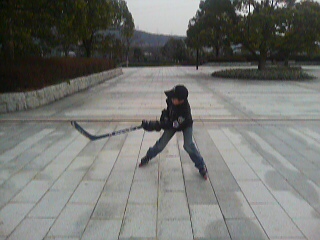 ���̉摜�̒��쌠��
Hiroshima Inline Hockey League(HIHL)�ɂ���܂��B�摜�f�[�^�̖��f�]�p�͌ł����f��\���グ�܂��B