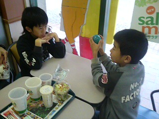 ���̉摜�̒��쌠��
Hiroshima Inline Hockey League(HIHL)�ɂ���܂��B�摜�f�[�^�̖��f�]�p�͌ł����f��\���グ�܂��B