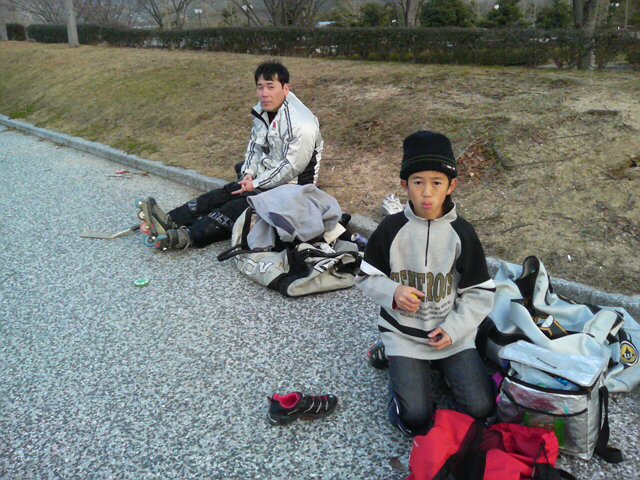 ���̉摜�̒��쌠��
Hiroshima Inline Hockey League(HIHL)�ɂ���܂��B�摜�f�[�^�̖��f�]�p�͌ł����f��\���グ�܂��B