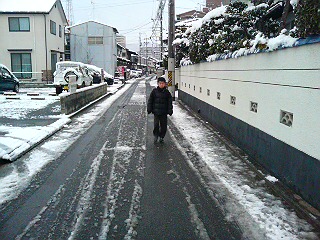 ���̉摜�̒��쌠��
Hiroshima Inline Hockey League(HIHL)�ɂ���܂��B�摜�f�[�^�̖��f�]�p�͌ł����f��\���グ�܂��B