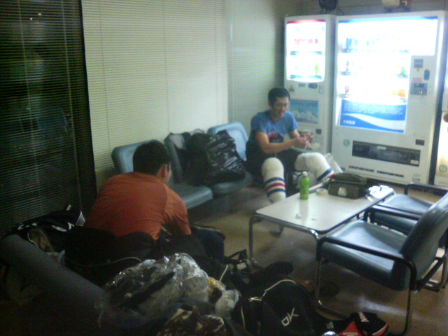 ���̉摜�̒��쌠��
Hiroshima Inline Hockey League(HIHL)�ɂ���܂��B�摜�f�[�^�̖��f�]�p�͌ł����f��\���グ�܂��B