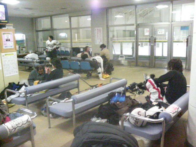 ���̉摜�̒��쌠��
Hiroshima Inline Hockey League(HIHL)�ɂ���܂��B�摜�f�[�^�̖��f�]�p�͌ł����f��\���グ�܂��B