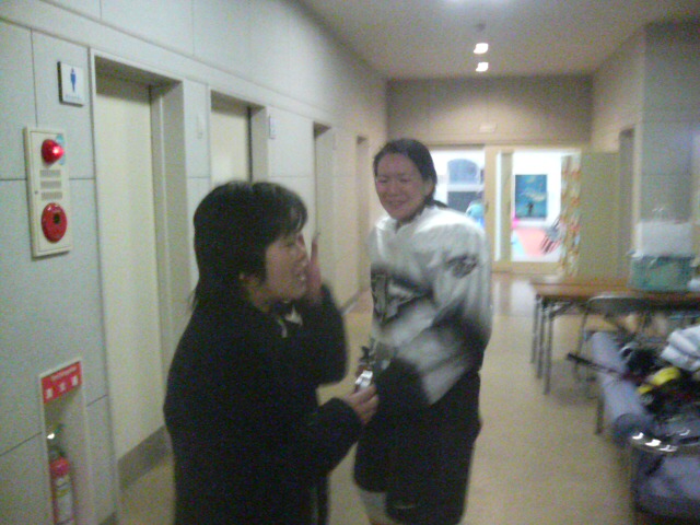 ���̉摜�̒��쌠��
Hiroshima Inline Hockey League(HIHL)�ɂ���܂��B�摜�f�[�^�̖��f�]�p�͌ł����f��\���グ�܂��B