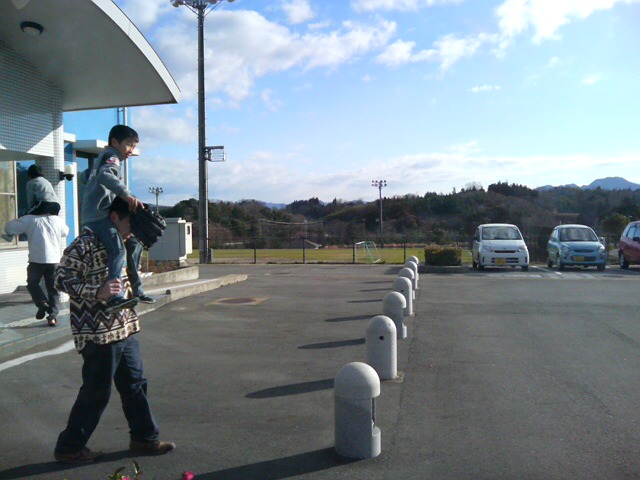 ���̉摜�̒��쌠��
Hiroshima Inline Hockey League(HIHL)�ɂ���܂��B�摜�f�[�^�̖��f�]�p�͌ł����f��\���グ�܂��B