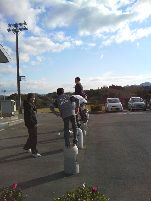 ���̉摜�̒��쌠��
Hiroshima Inline Hockey League(HIHL)�ɂ���܂��B�摜�f�[�^�̖��f�]�p�͌ł����f��\���グ�܂��B