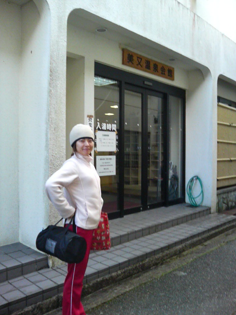 ���̉摜�̒��쌠��
Hiroshima Inline Hockey League(HIHL)�ɂ���܂��B�摜�f�[�^�̖��f�]�p�͌ł����f��\���グ�܂��B