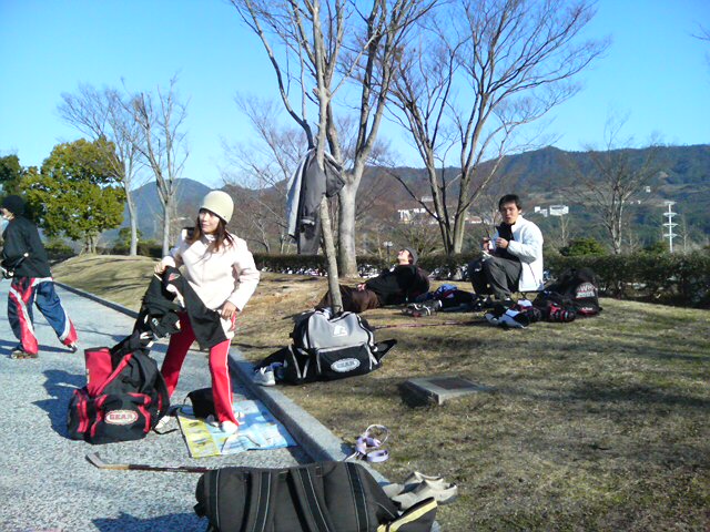 ���̉摜�̒��쌠��
Hiroshima Inline Hockey League(HIHL)�ɂ���܂��B�摜�f�[�^�̖��f�]�p�͌ł����f��\���グ�܂��B