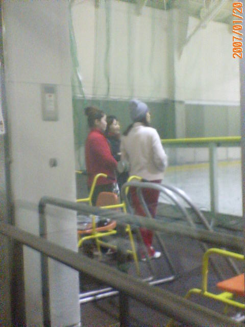 ���̉摜�̒��쌠��
Hiroshima Inline Hockey League(HIHL)�ɂ���܂��B�摜�f�[�^�̖��f�]�p�͌ł����f��\���グ�܂��B