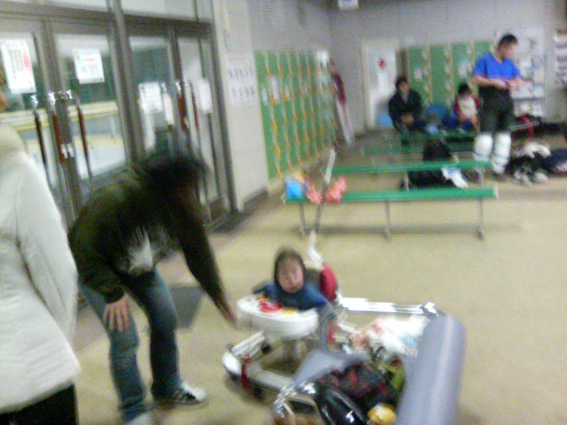 ���̉摜�̒��쌠��
Hiroshima Inline Hockey League(HIHL)�ɂ���܂��B�摜�f�[�^�̖��f�]�p�͌ł����f��\���グ�܂��B