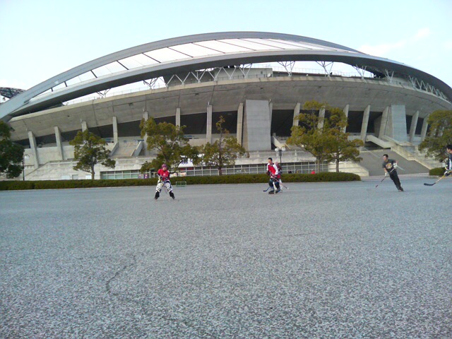 ���̉摜�̒��쌠��
Hiroshima Inline Hockey League(HIHL)�ɂ���܂��B�摜�f�[�^�̖��f�]�p�͌ł����f��\���グ�܂��B