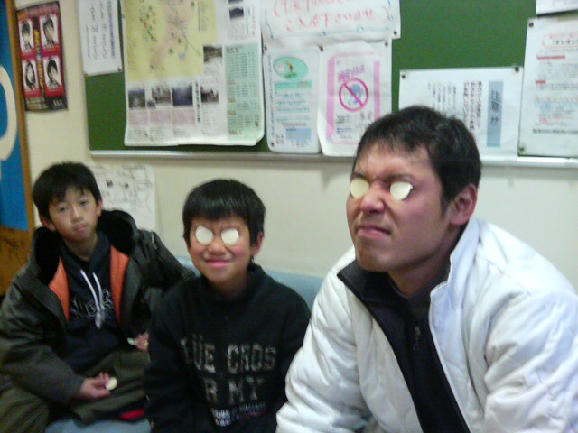 ���̉摜�̒��쌠��
Hiroshima Inline Hockey League(HIHL)�ɂ���܂��B�摜�f�[�^�̖��f�]�p�͌ł����f��\���グ�܂��B