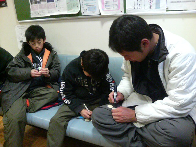 ���̉摜�̒��쌠��
Hiroshima Inline Hockey League(HIHL)�ɂ���܂��B�摜�f�[�^�̖��f�]�p�͌ł����f��\���グ�܂��B