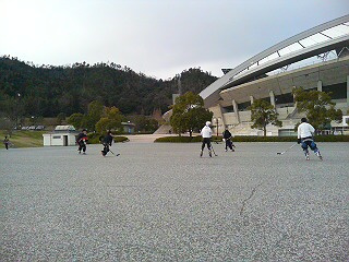 ���̉摜�̒��쌠��
Hiroshima Inline Hockey League(HIHL)�ɂ���܂��B�摜�f�[�^�̖��f�]�p�͌ł����f��\���グ�܂��B