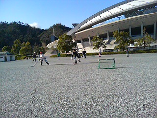 ���̉摜�̒��쌠��
Hiroshima Inline Hockey League(HIHL)�ɂ���܂��B�摜�f�[�^�̖��f�]�p�͌ł����f��\���グ�܂��B