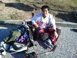 ���̉摜�̒��쌠��
Hiroshima Inline Hockey League(HIHL)�ɂ���܂��B�摜�f�[�^�̖��f�]�p�͌ł����f��\���グ�܂��B