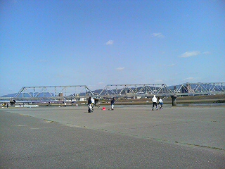 ���̉摜�̒��쌠��
Hiroshima Inline Hockey League(HIHL)�ɂ���܂��B�摜�f�[�^�̖��f�]�p�͌ł����f��\���グ�܂��B