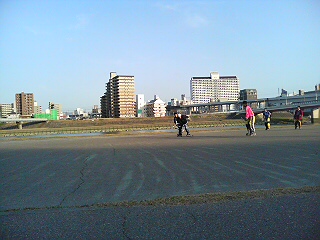 ���̉摜�̒��쌠��
Hiroshima Inline Hockey League(HIHL)�ɂ���܂��B�摜�f�[�^�̖��f�]�p�͌ł����f��\���グ�܂��B