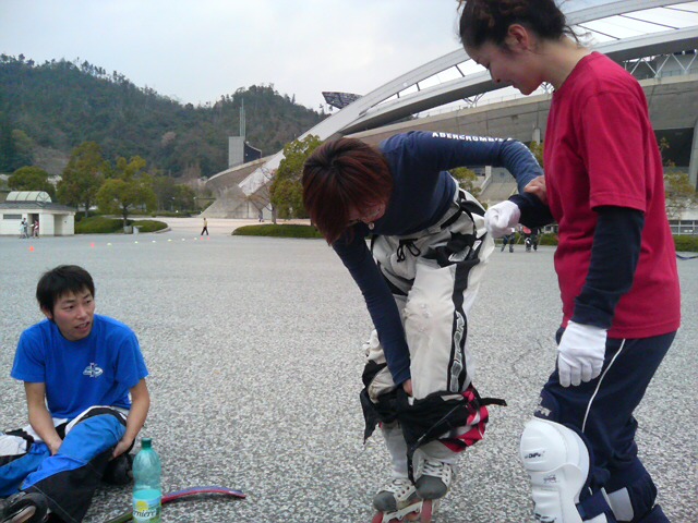 ���̉摜�̒��쌠��
Hiroshima Inline Hockey League(HIHL)�ɂ���܂��B�摜�f�[�^�̖��f�]�p�͌ł����f��\���グ�܂��B